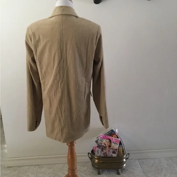 HYFVE TAN CORDUROY BLAZER/SIZE M/ SMALL PADDED SHOULDER INSIDE LINING/ NWOT - Picture 3 of 5